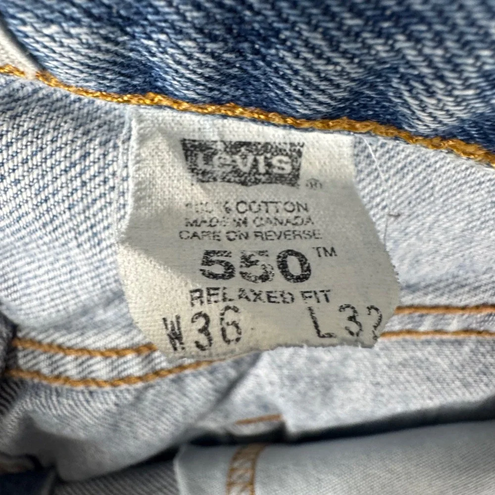 Levi's 550 Relaxed Fit Jeans Mens 36x32 Light Wash Blue Denim Vintage Canada